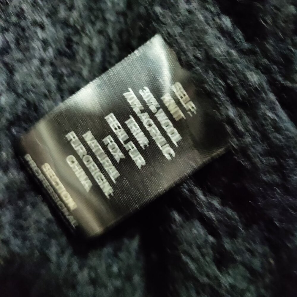 NWT Adrienne Landau Black Real Fox Fur Collar Zipper Closure Knit Poncho OS - Picture 11 of 16